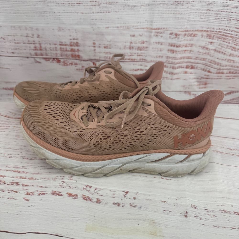 Hoka One One Clifton 7 Running Shoes Size 8.5 B Rose Pink Athletic Performance